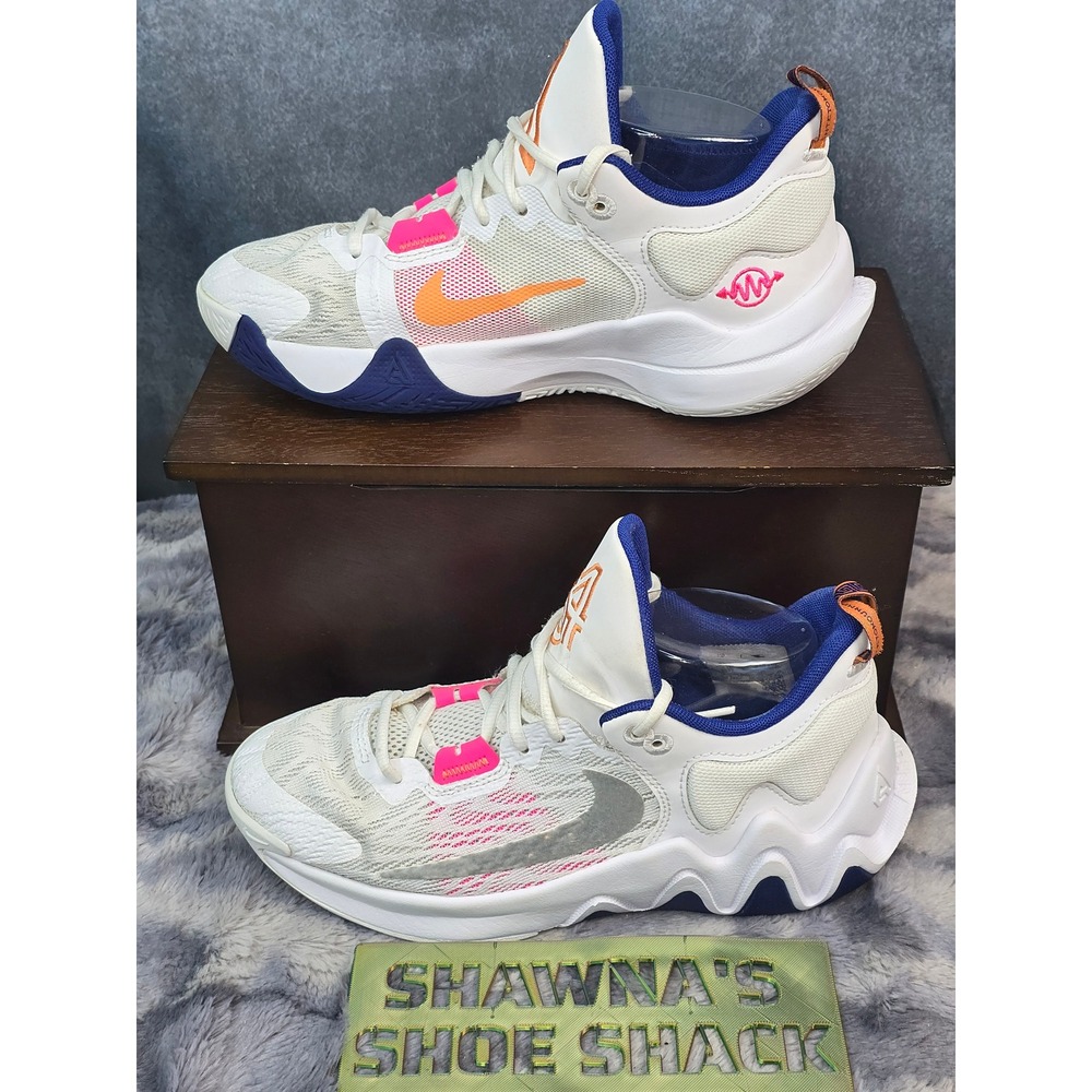 EUC Nike Giannis Immortality 2 White Pink Blue Basketball Shoes Kids Size 6Y